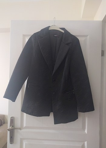 Düğmeli Siyah Keten Kadın Blazer Ceket