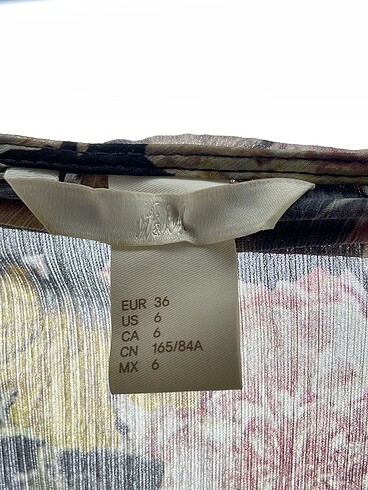 36 Beden çeşitli Renk H&M Uzun Elbise %70 İndirimli.
