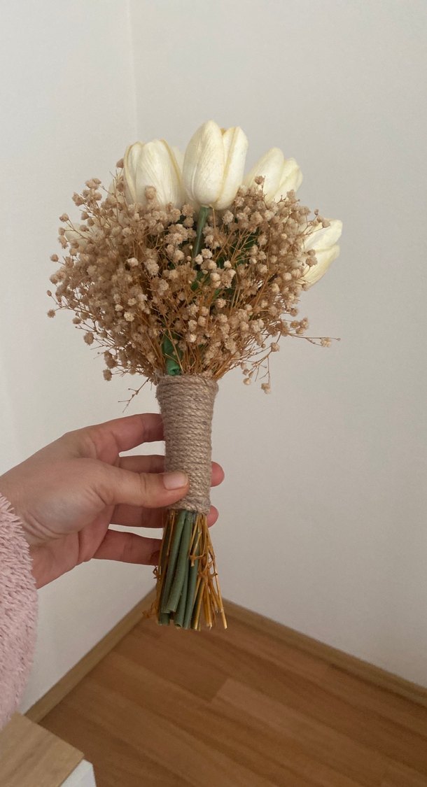 Bej Dantel Detaylı Minimalist Gelin Buketi - Görsel 2