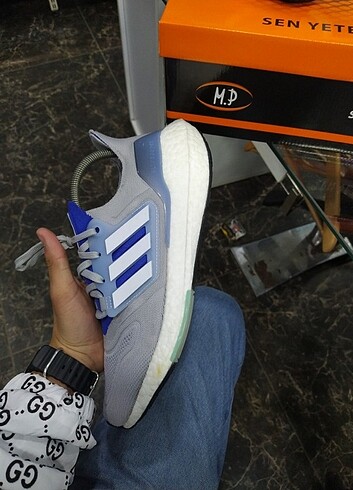 42 Beden Orjinal Adidas ultra boost 