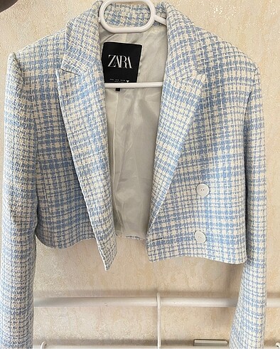 zara crop blazer