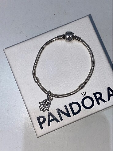 pandora charmlı bileklik