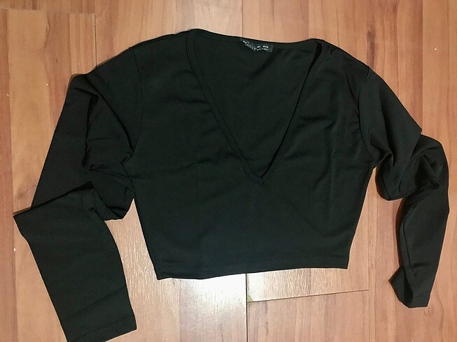 V yaka uzun kollu crop