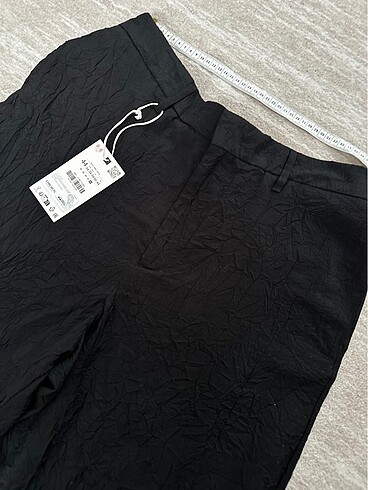 34 Beden siyah Renk Zara Dökümlü Erkek Pantalon 44(34)