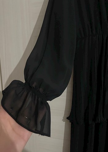 42 Beden siyah Renk Astarlı Piliseli Siyah Şifon Elbise