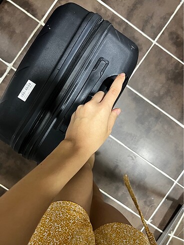 Orta boy valiz