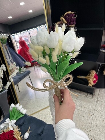 Gelin Çiçeği ve Yaka çiçeği