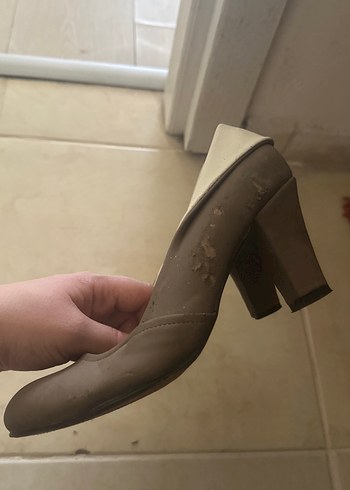 37 Beden Bej Kadın Dolgu Topuklu Ayakkabı