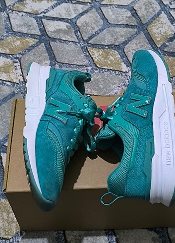 39 Beden ORJİNAL NEW BALANCE 977H KADIN AYAKKABI