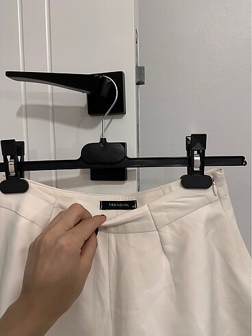 xs Beden Trendyolmilla beyaz fırfırlı mini etek