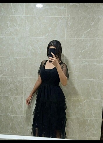 s Beden siyah Renk Siyah Fırfırlı Özel Gün Elbisesi 