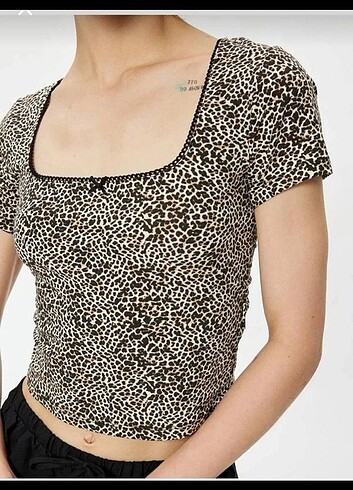 Koton Koton Leopar Desen Crop Bluz 