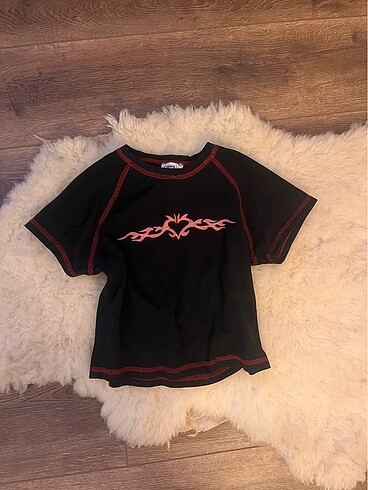 Carpe Siyah Crop