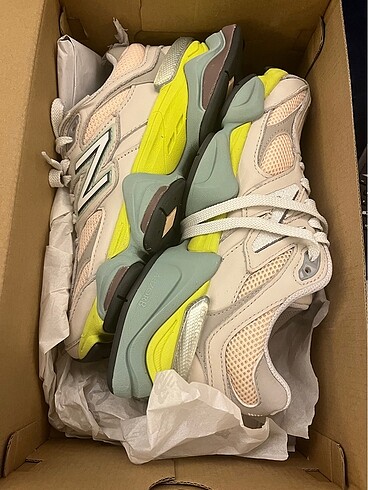 New balance 9060