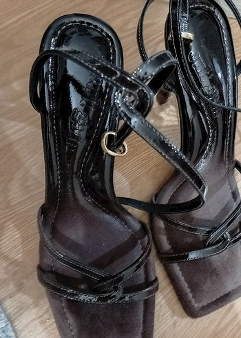 Diğer Sik Siyah Topuklu Sandalet