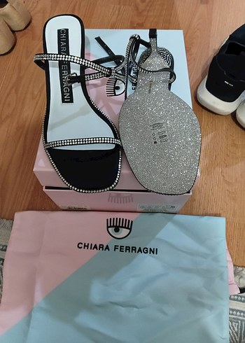 Chiara ferragni Tasli Siyah Sandalet
