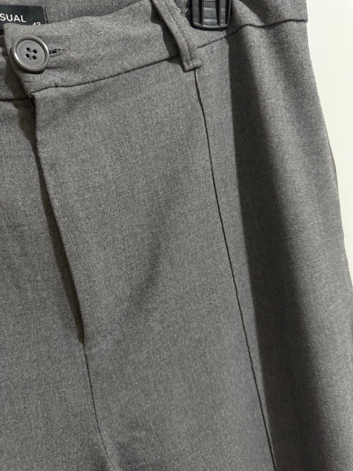 Düğmeli Gri Midi Kumaş Kadın Pantolon - Görsel 3