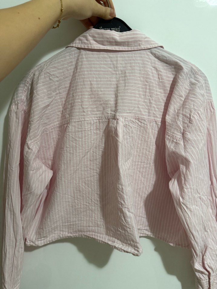 Pembe Düğmeli V Yaka Uzun Kollu Gömlek - Görsel 4