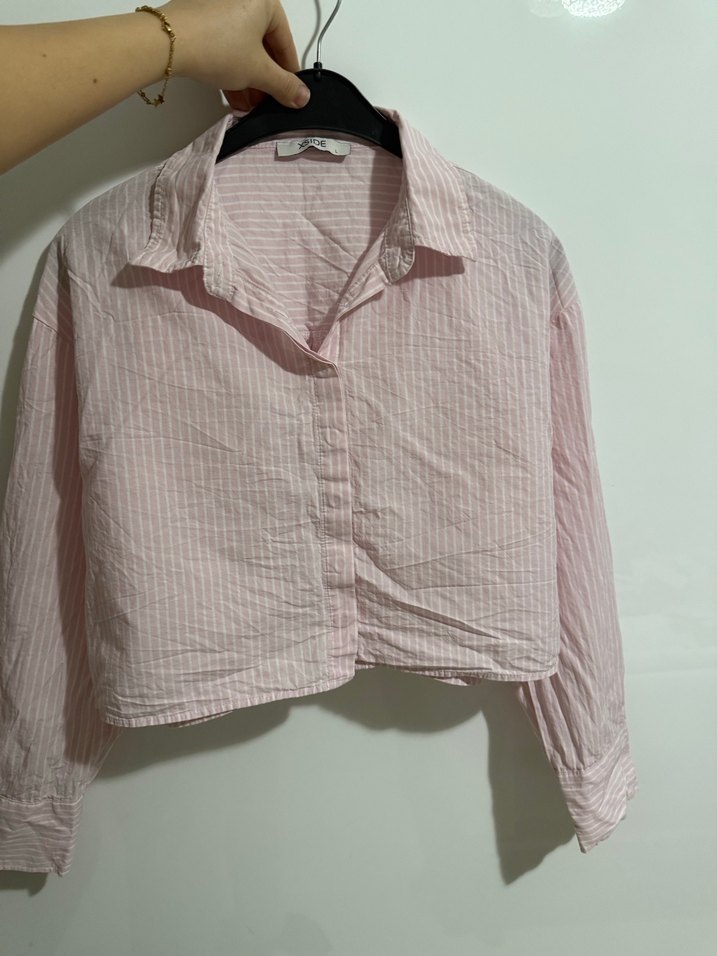 Pembe Düğmeli V Yaka Uzun Kollu Gömlek - Görsel 2