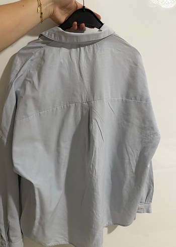 Gri V Yaka Kadın Gömlek - Görsel 5