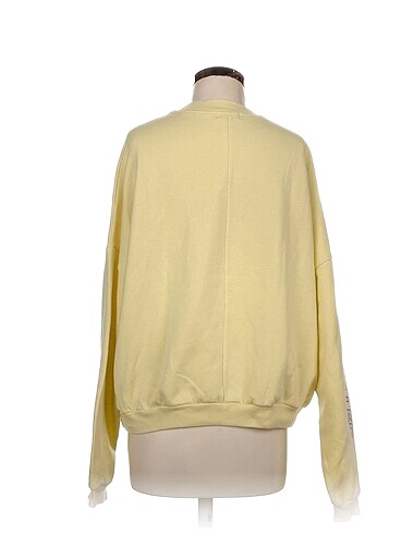 l Beden Pull and Bear Sweatshirt %70 İndirimli.