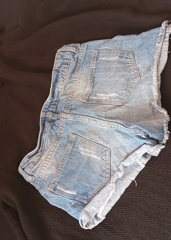 34 Beden Kadın Düğmeli Mavi Mini Denim Şort