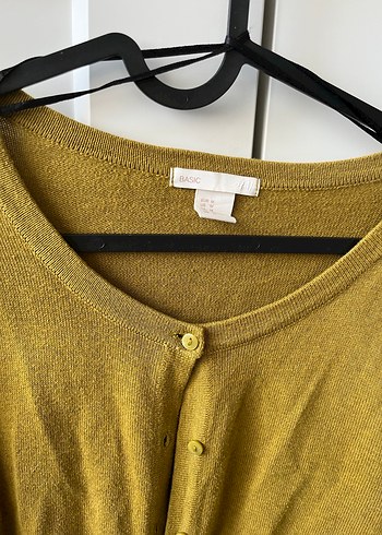 Düğmeli Sarı Kadın Hırka - Görsel 3
