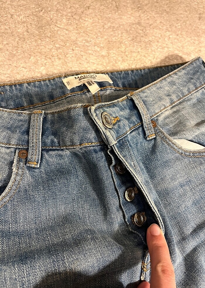 Mango Yırtık Mom Jean - Görsel 5