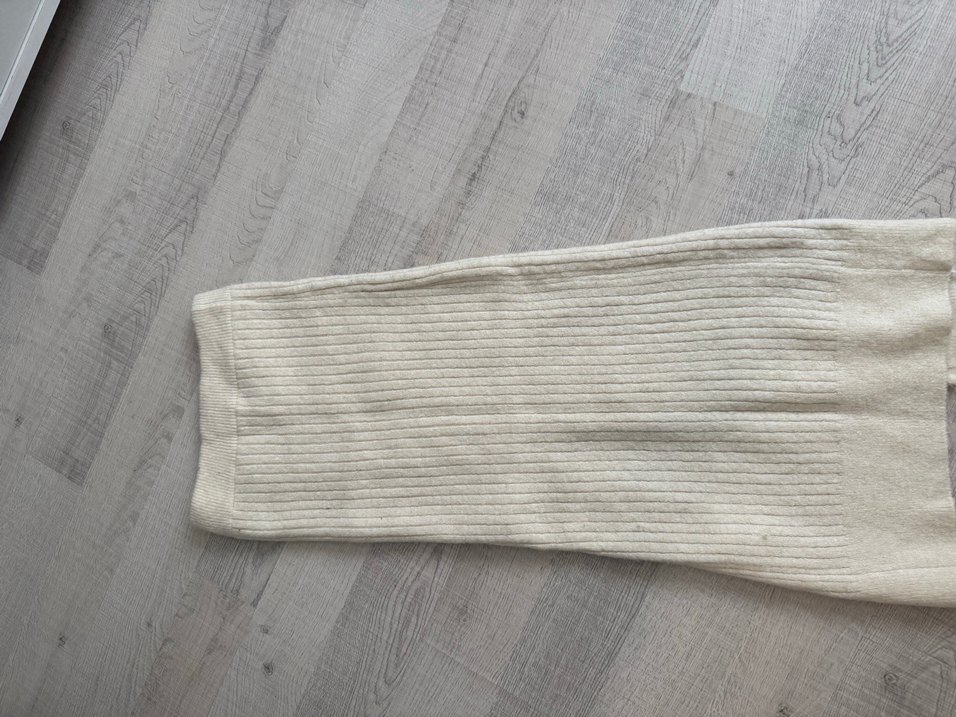 Beyaz Triko Uzun Etek - Görsel 3