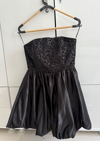 Koton X Sibil Çetinkaya Siyah Mini Straplez Elbise - Görsel 6