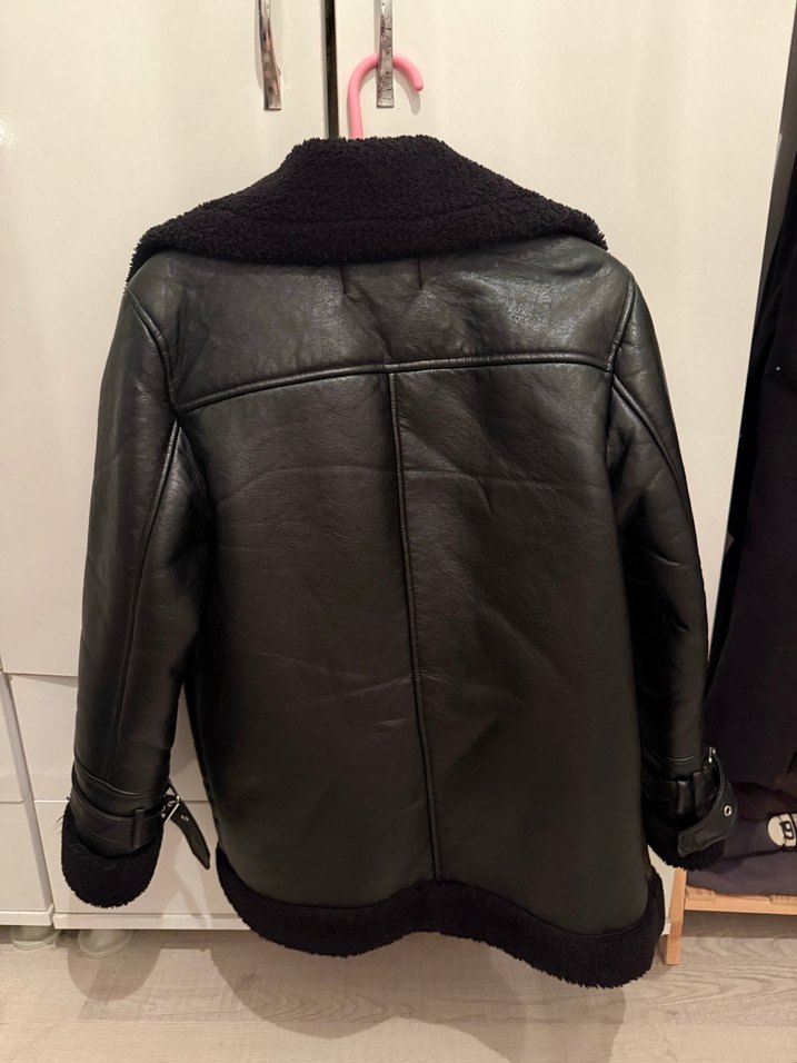 Kürk Detaylı Siyah Deri Kadın Mont - Görsel 3