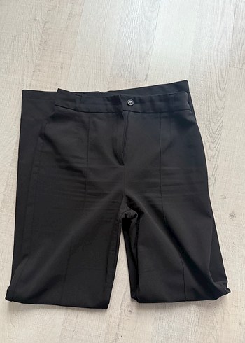 Siyah Midi Kadın Kumaş Pantolon - Görsel 2