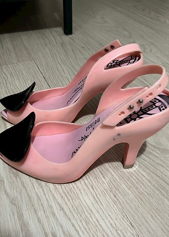 Vivienne Westwood vivienne westwood +melissa lady dragon gotik lolita coquette