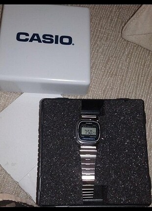 Casio retro saat 