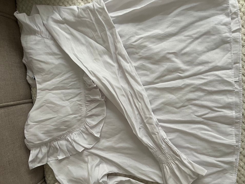 Beyaz Keten Fırfırlı Bluzu - Görsel 3