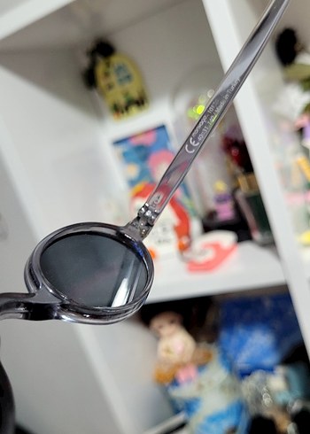 Şeffaf Gri Minimalist Kadın Güneş Gözlüğü - Görsel 4