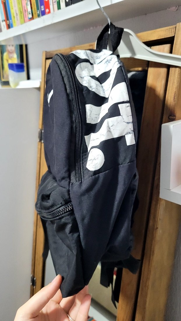 Sırt Çantası - Görsel 4