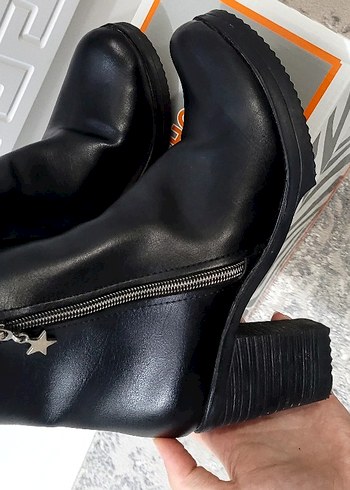 Siyah Deri Kadın Topuklu bot - Görsel 3