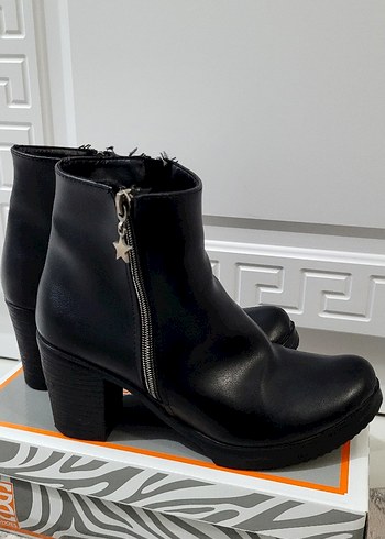 Siyah Deri Kadın Topuklu bot - Görsel 8