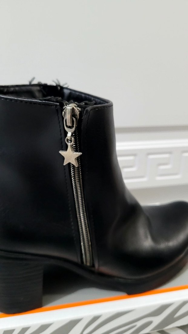 Siyah Deri Kadın Topuklu bot - Görsel 2