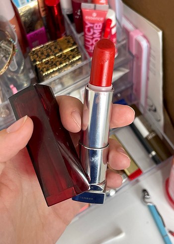 Maybelline Canli Kirmizi Ruj