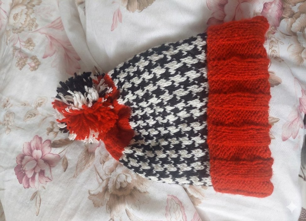 Kadın Kırmızı Gri Örgü Bere - Görsel 4