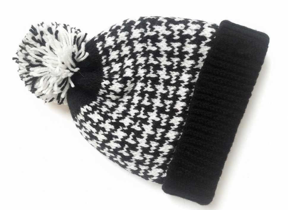 Siyah Beyaz Örgü Ponponlu Kadın Bere - Görsel 2