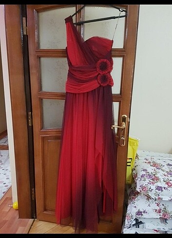 Armine Bir kere giyildi