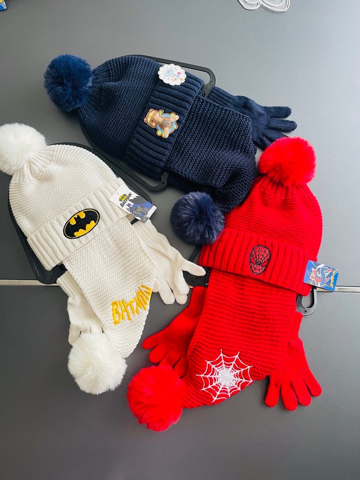 Gri Nakışlı Çocuk Bere Atkı Eldiven Seti - Görsel 2