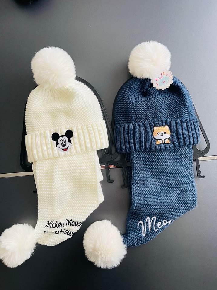 Beyaz Nakışlı Erkek Bere ve Atkı Seti - Görsel 3