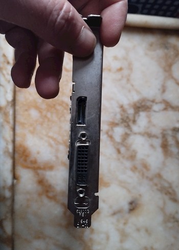 And Radeon R750 4 GB - Görsel 3