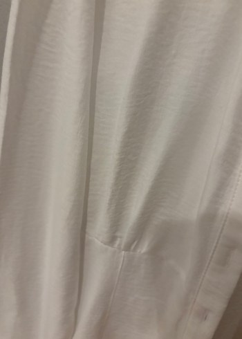 Trendyol Düğmeli Beyaz V Yaka Kadın Gömlek - Görsel 5