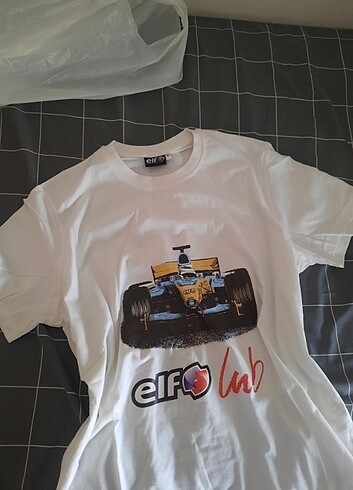 l Beden beyaz Renk Elf Lub Retro Tshirt