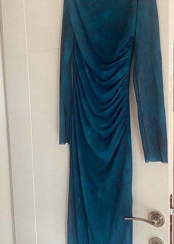Uzun Kol Drapeli Mavi İpek Elbise - Görsel 3